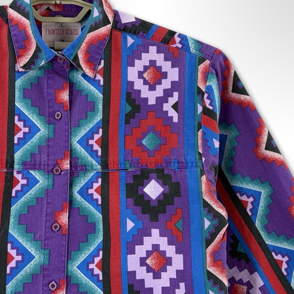 Wrangler Frontier Womens L Aztec Western Geometric Button Front Shirt - Picture 2 of 6